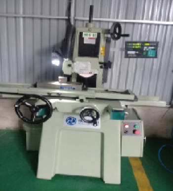 Máy phay cơ CNC